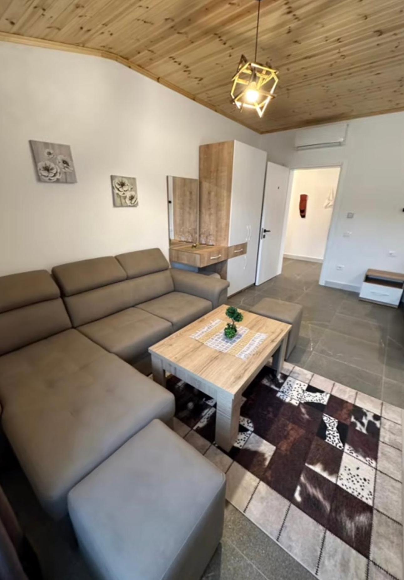 Qyteza Guest House & Camping Σκόδρα Εξωτερικό φωτογραφία