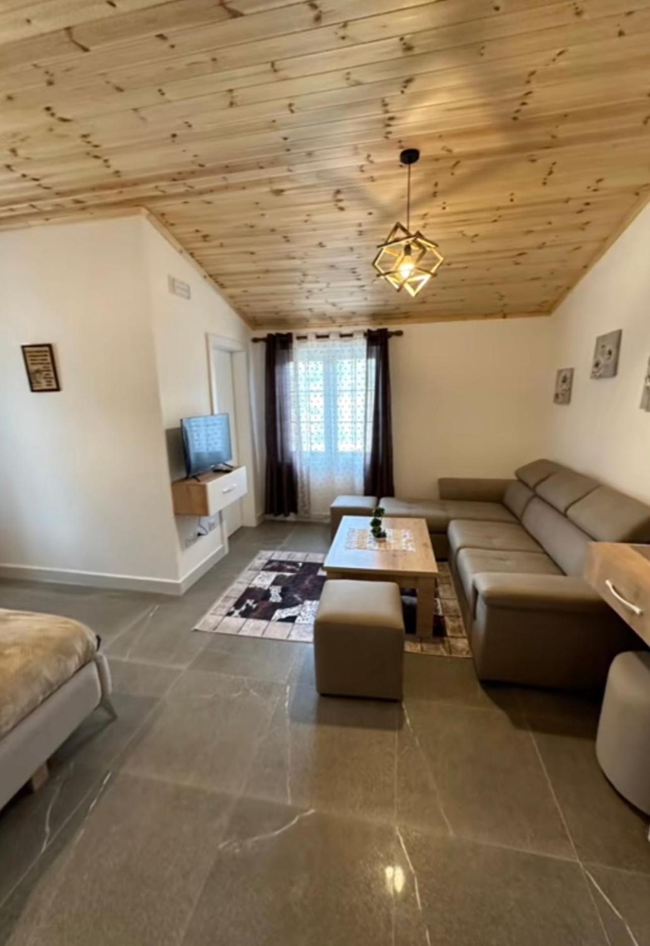 Qyteza Guest House & Camping Σκόδρα Εξωτερικό φωτογραφία