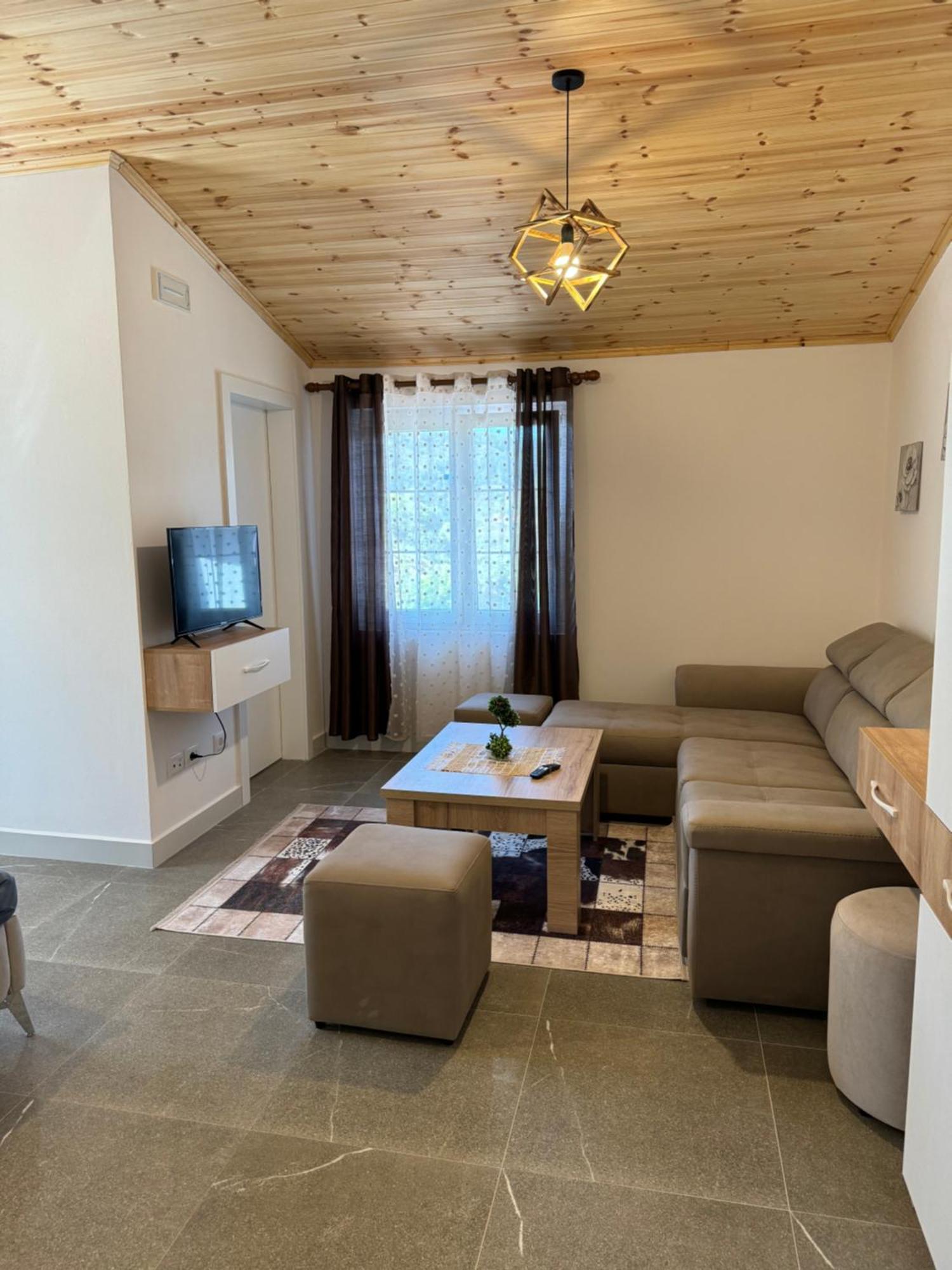 Qyteza Guest House & Camping Σκόδρα Εξωτερικό φωτογραφία
